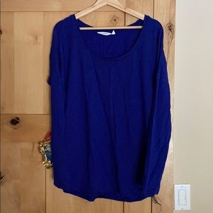 Athleta casual sports scoop neck.